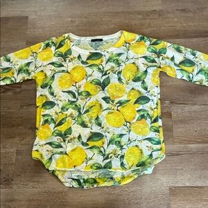 Nally & Millie lemon top